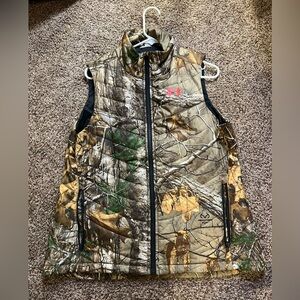 Women’s Under Armour Camo Vest